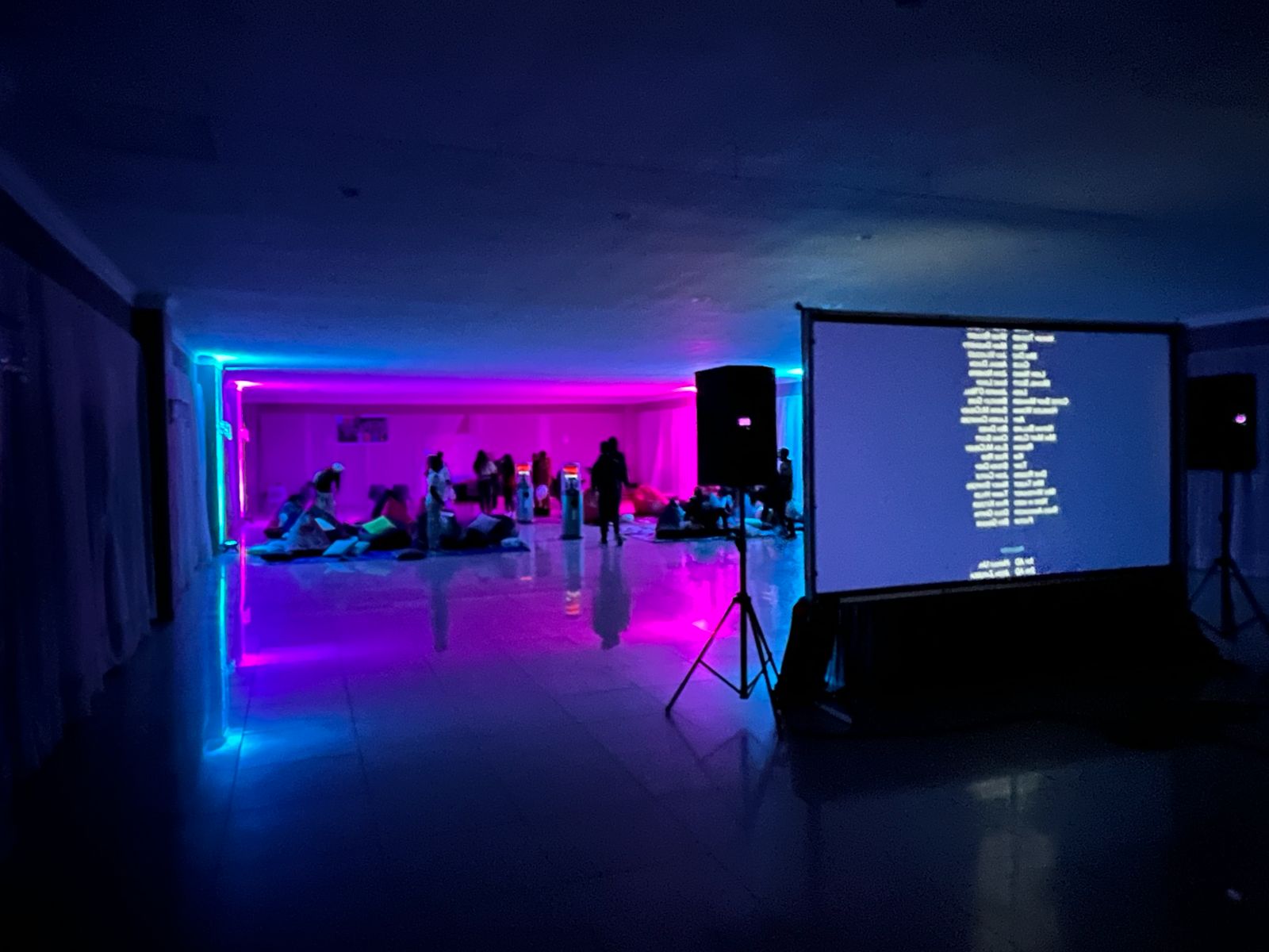 SMALL CINEMA PACKAGE