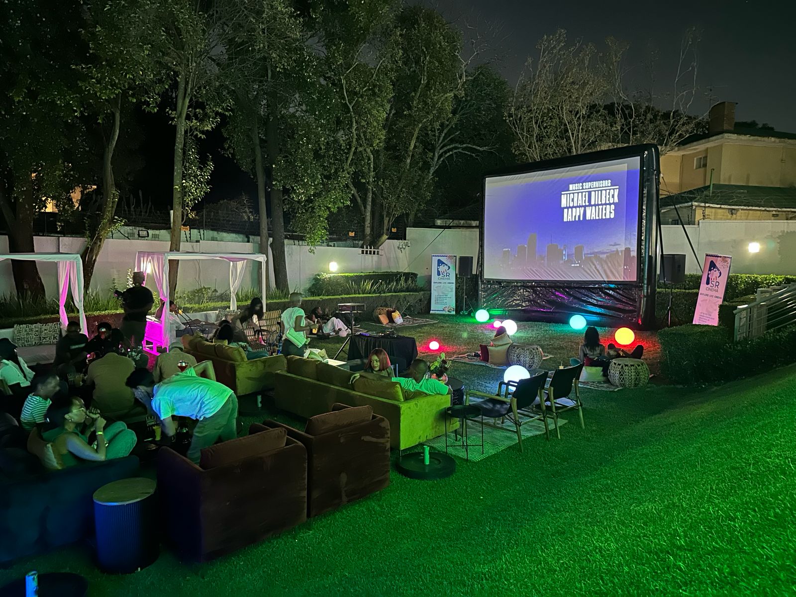 MEDIUM CINEMA PACKAGE